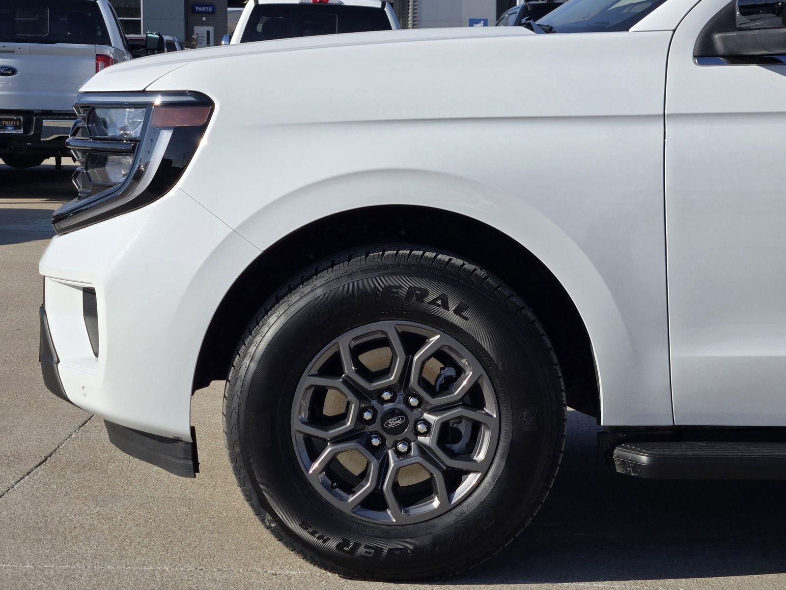 2025 Ford Expedition Max Active