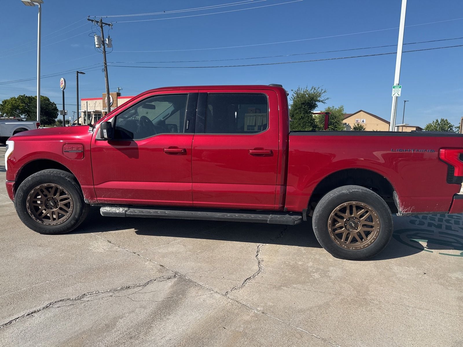 2023 Ford F-150 Lightning XLT