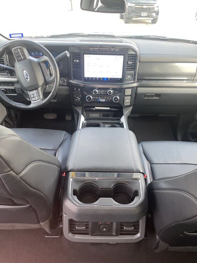 2024 Ford F-350SD Lariat DRW