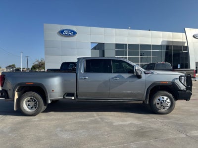 2025 GMC Sierra 3500HD Denali