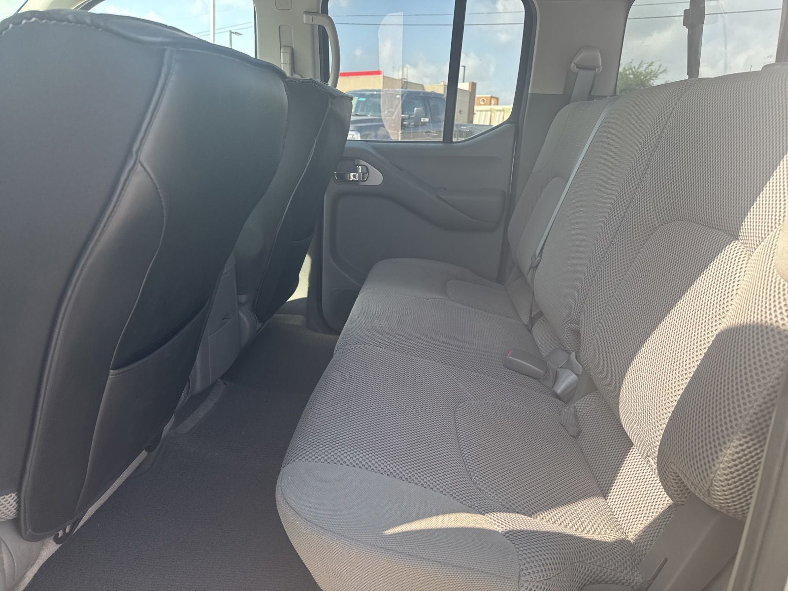 2014 Nissan Frontier SV