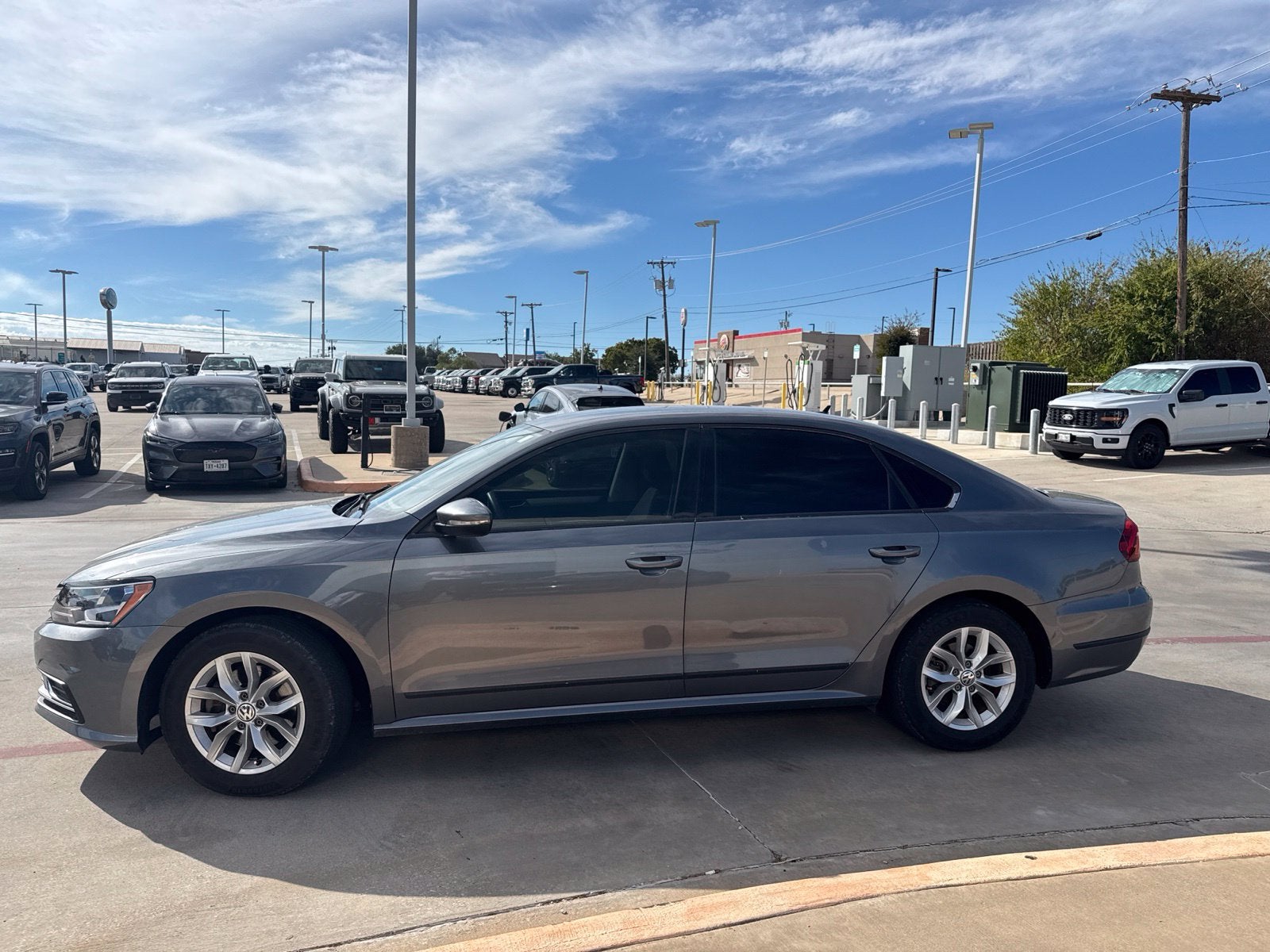 2017 Volkswagen Passat 1.8T S