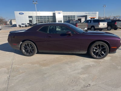 2022 Dodge Challenger SXT