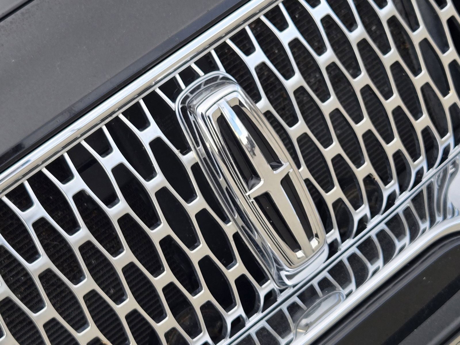 2020 Lincoln Nautilus Standard