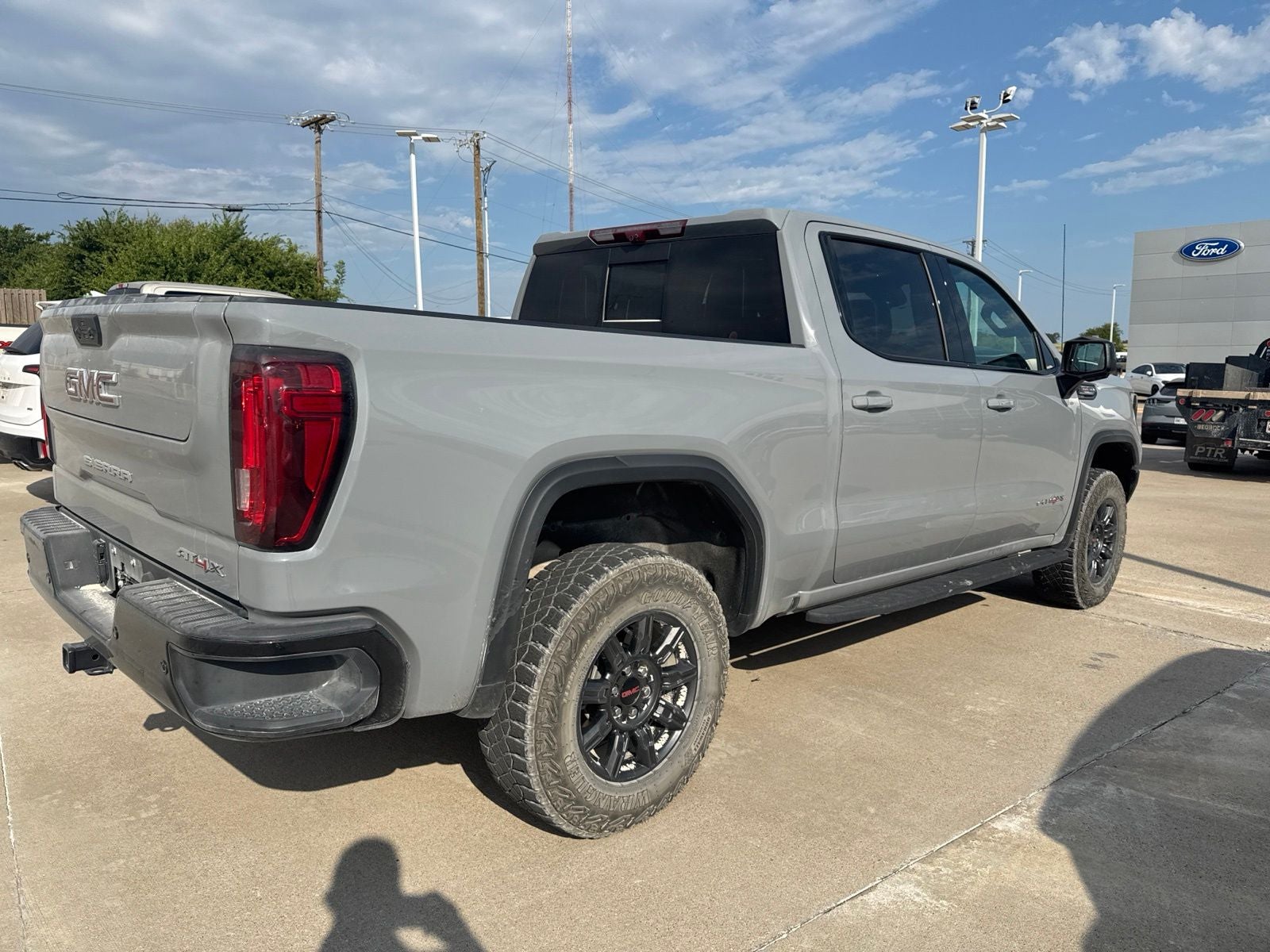 2024 GMC Sierra 1500 AT4X