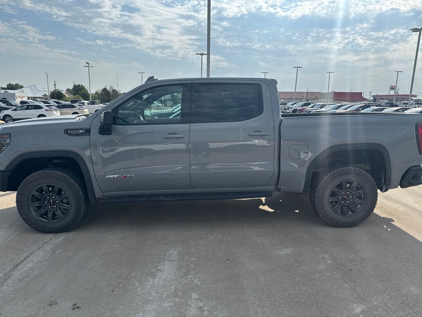 2024 GMC Sierra 1500 AT4X