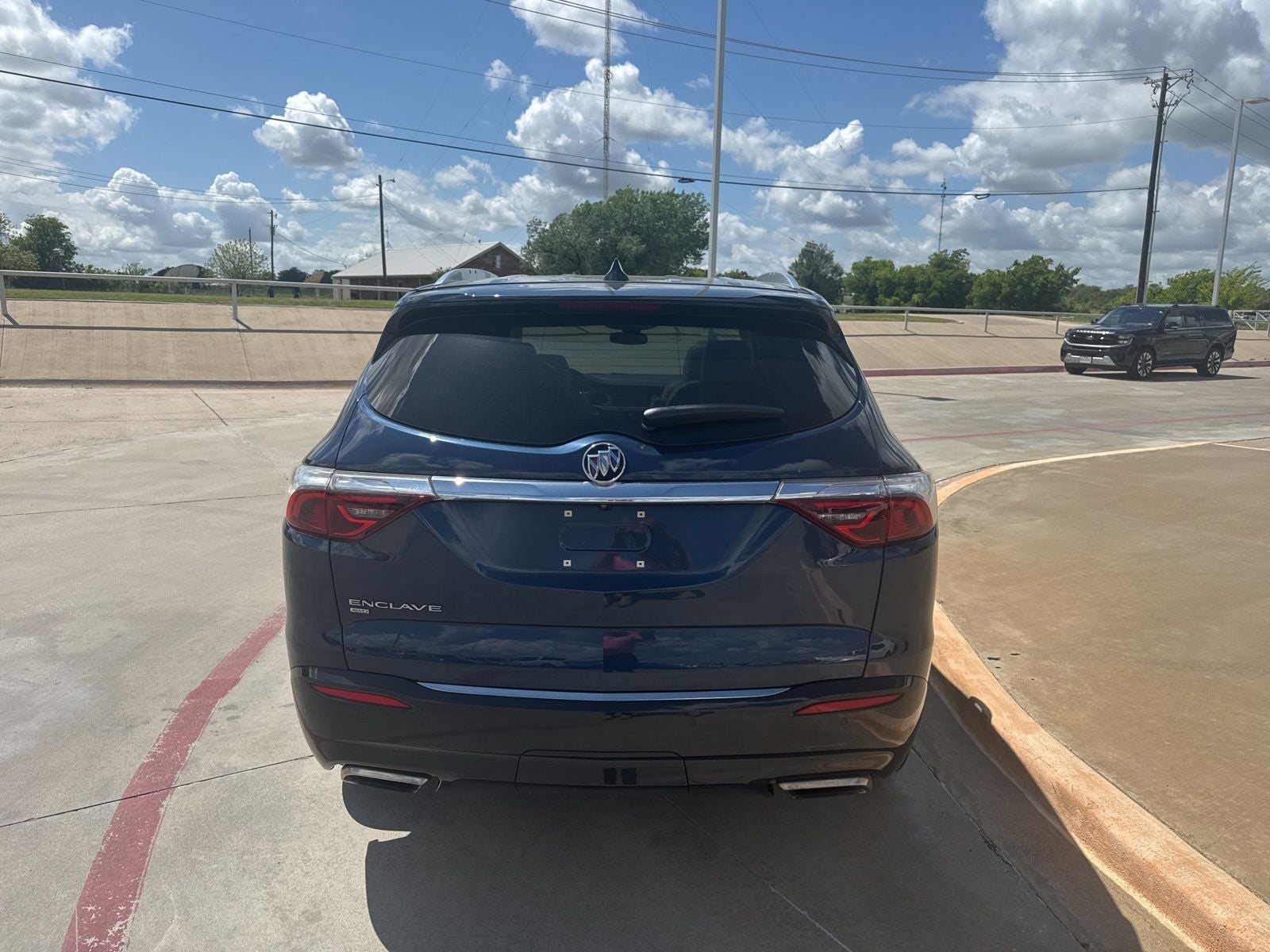 2023 Buick Enclave Essence