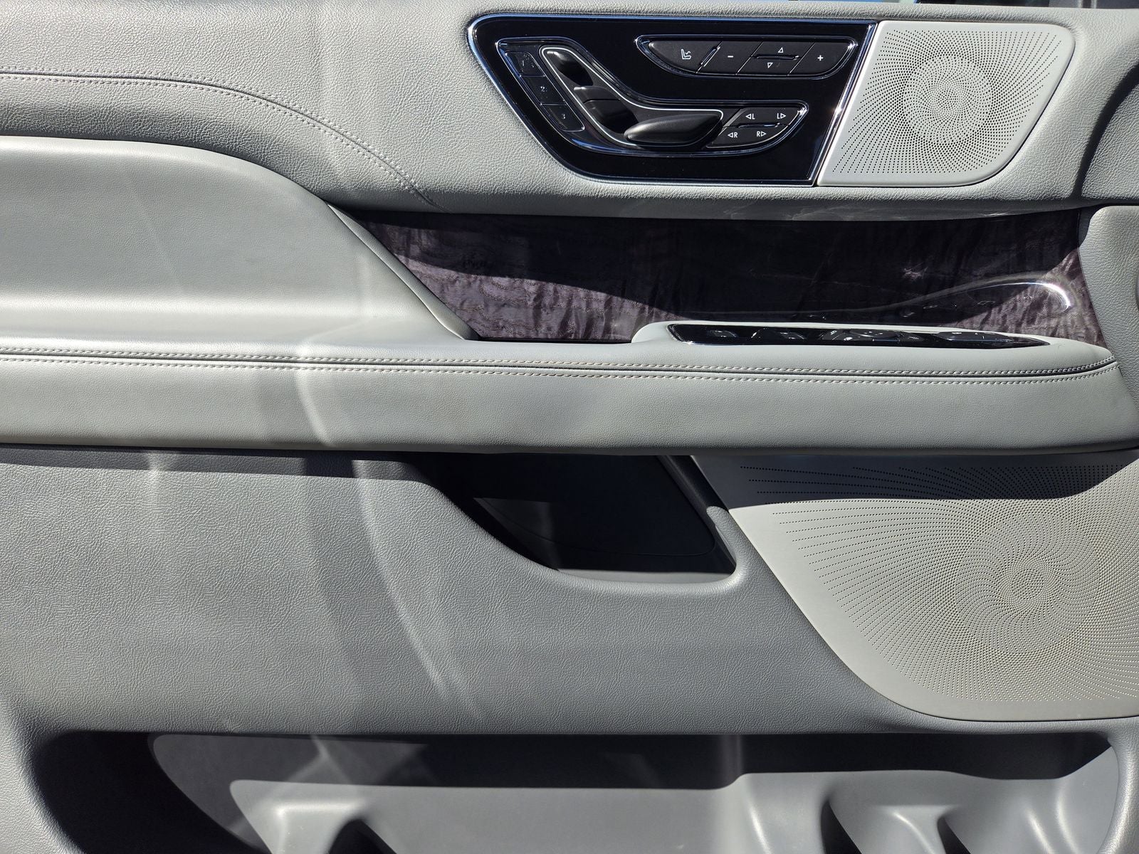 2020 Lincoln Navigator L Reserve