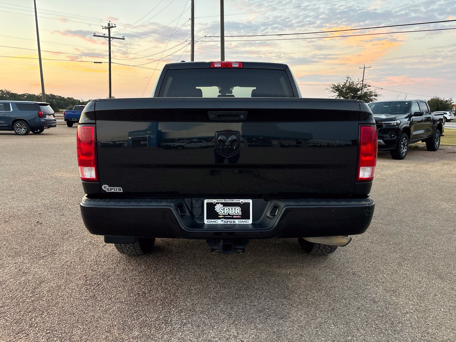 2017 RAM 1500 Express Crew Cab 4x2 5'7" Box