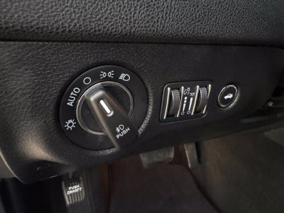 2023 Chrysler 300 Touring L