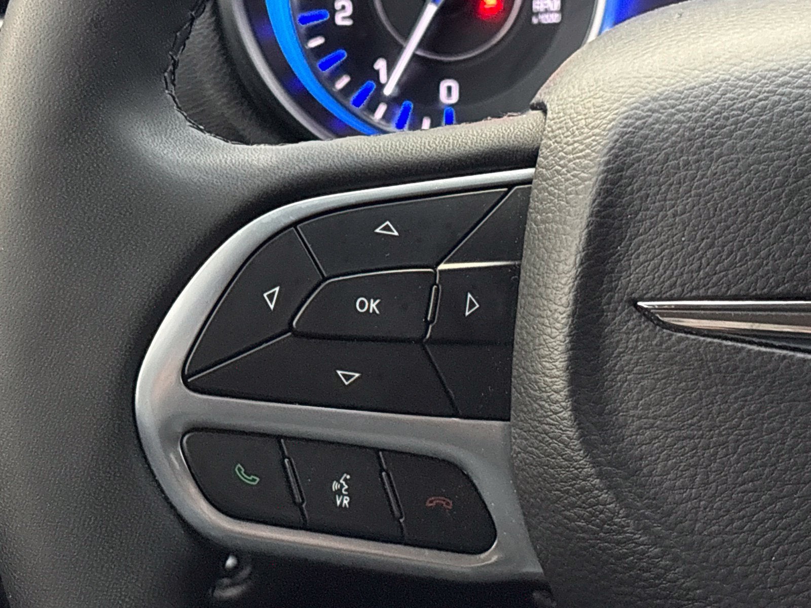 2023 Chrysler 300 Touring L