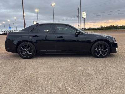 2023 Chrysler 300 Touring L