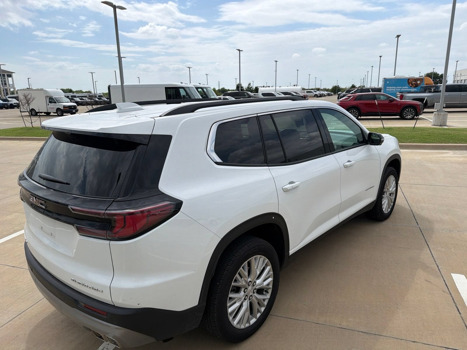 2026 GMC Acadia Elevation