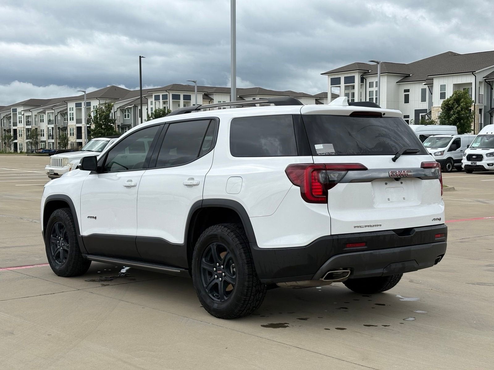 2023 GMC Acadia AT4