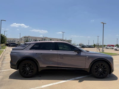 2024 Cadillac LYRIQ Sport 2
