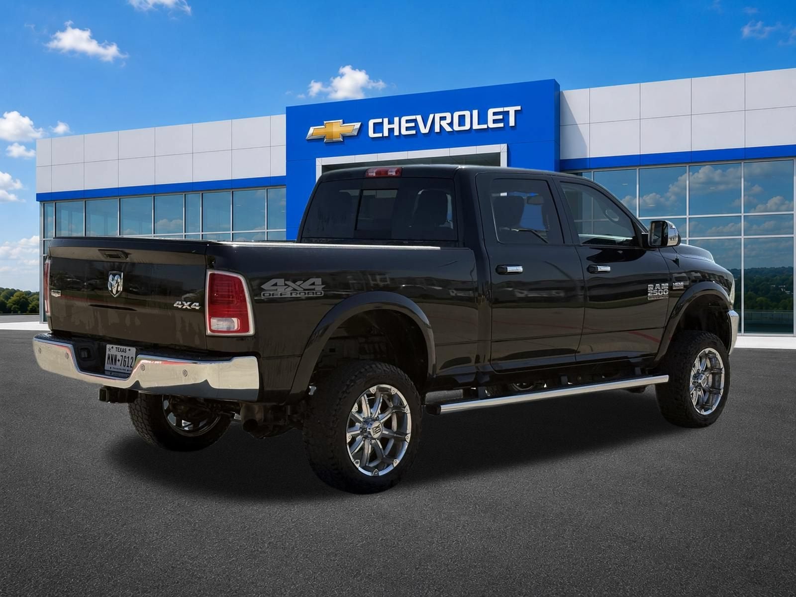 2018 RAM 2500 Laramie Crew Cab 4x4 6'4" Box