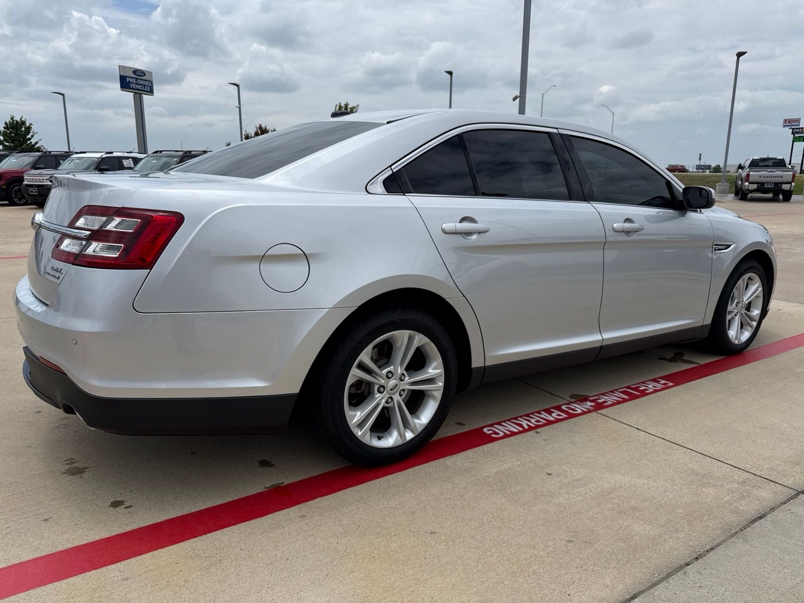 2019 Ford Taurus SEL