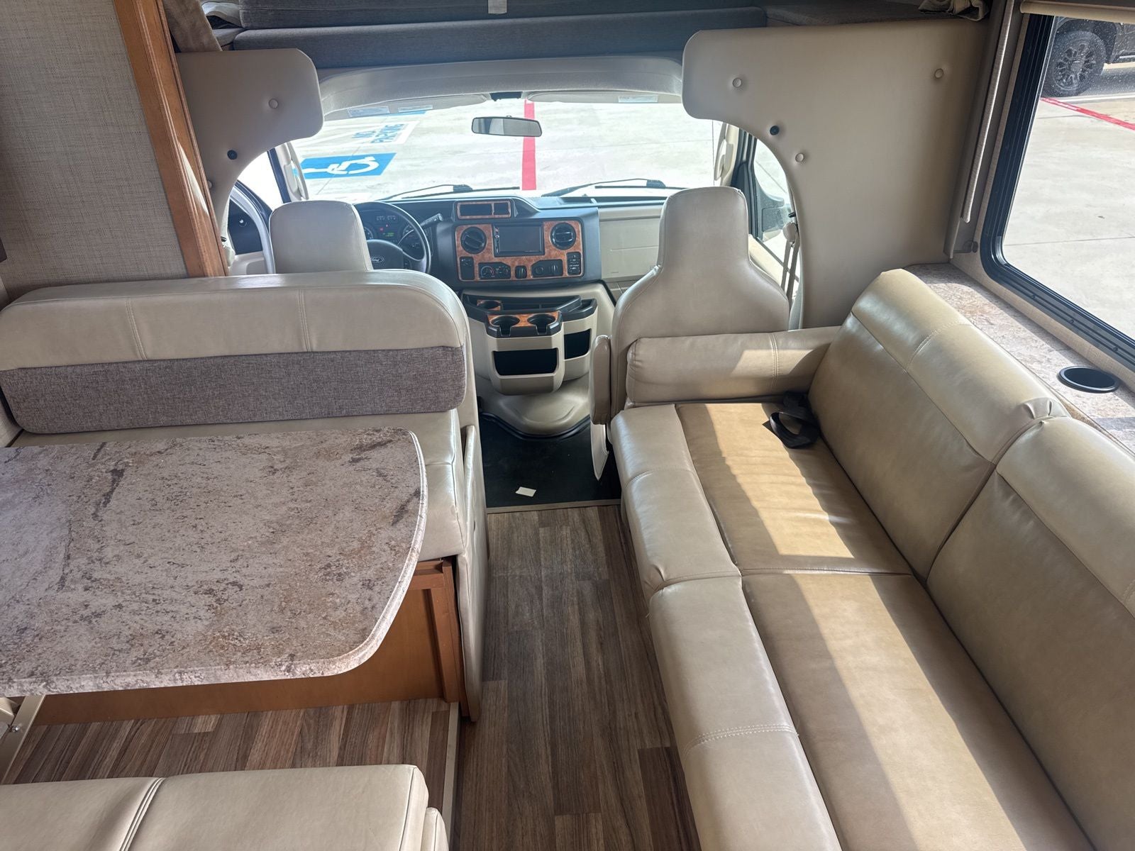 2018 Ford E-450SD Base