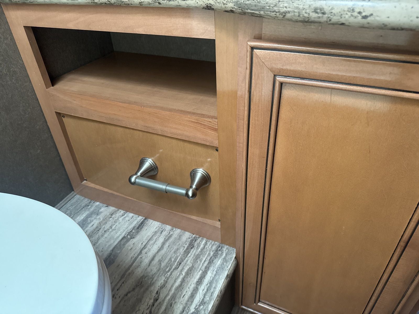2018 Ford E-450SD Base
