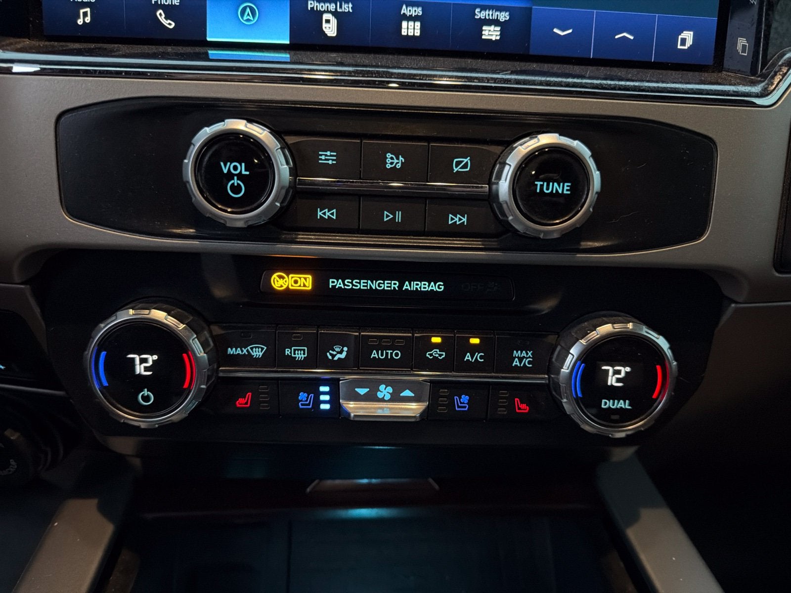 2022 Ford F-350SD King Ranch DRW