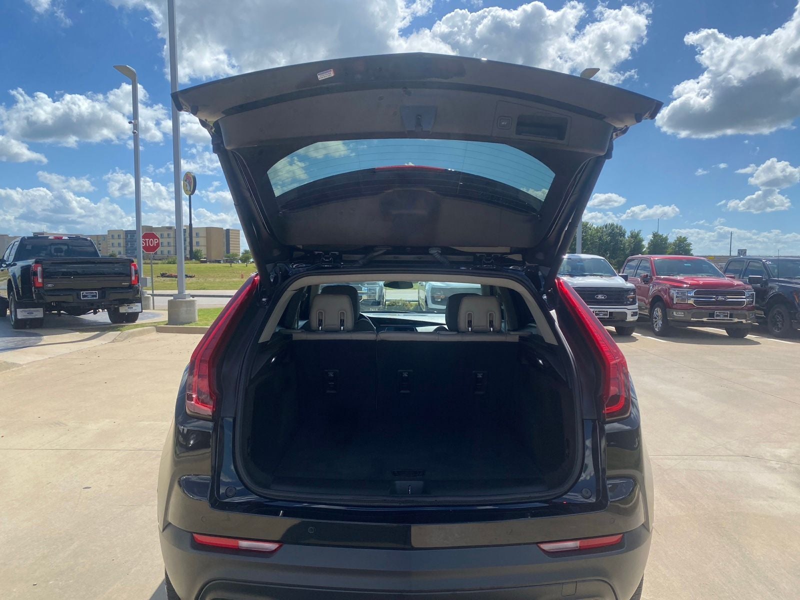 2023 Cadillac XT4 Luxury
