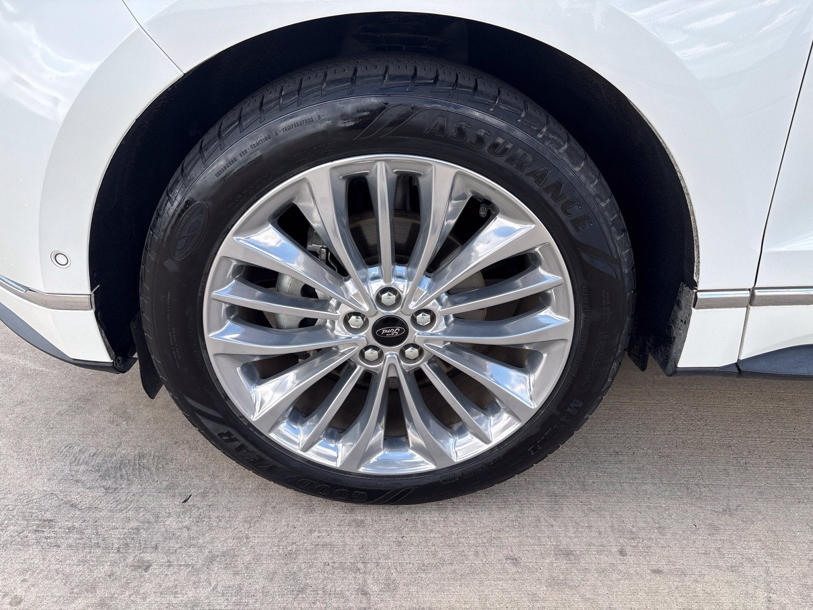 2020 Ford Edge Titanium