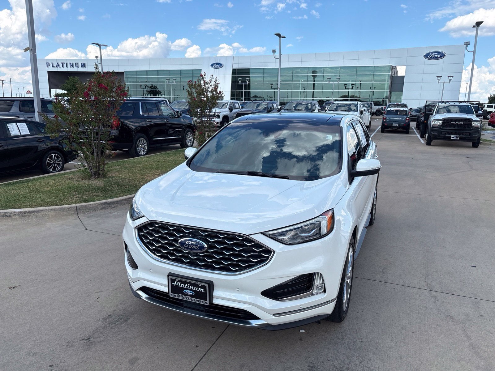 2020 Ford Edge Titanium