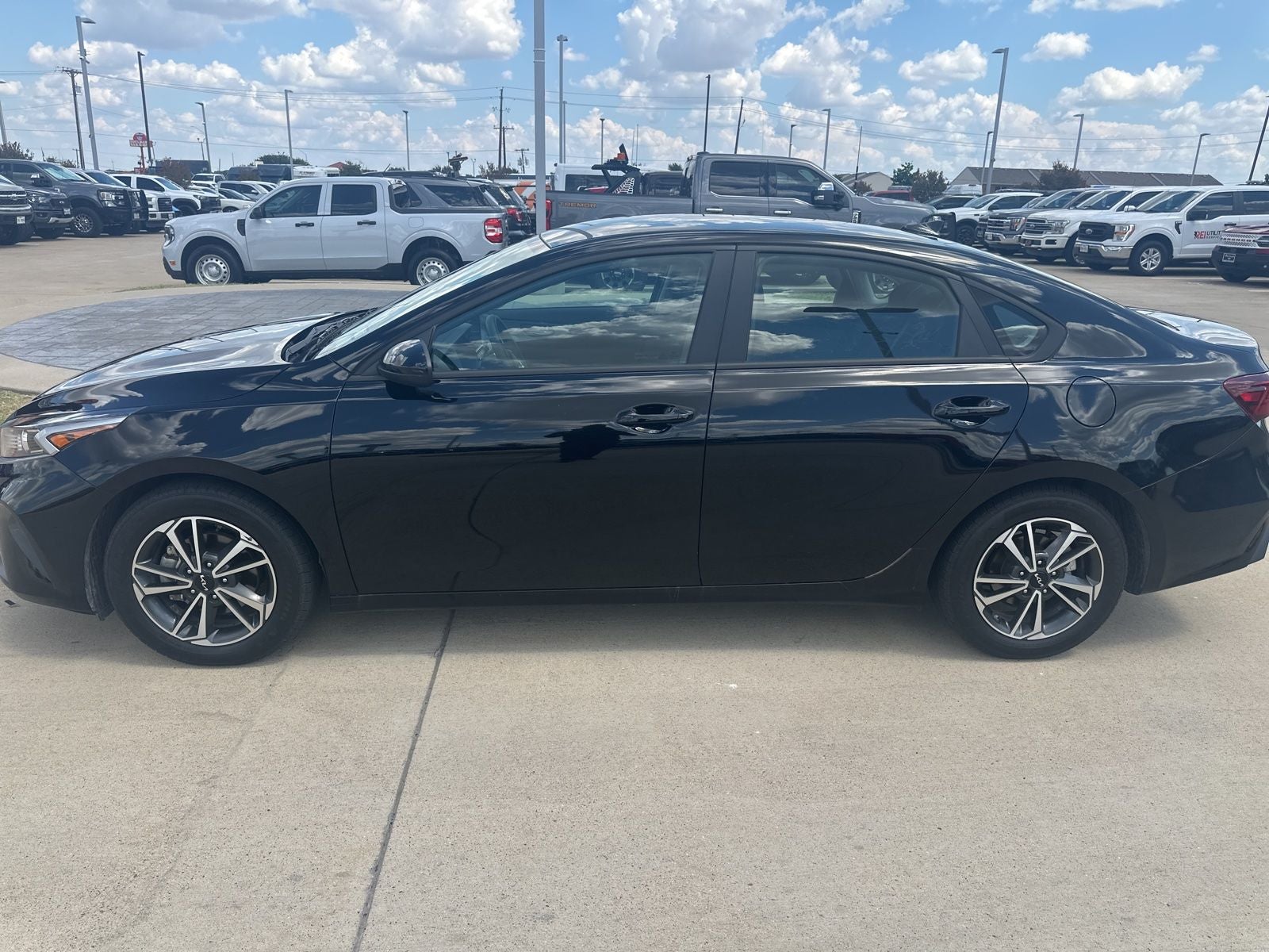 2023 Kia Forte LXS
