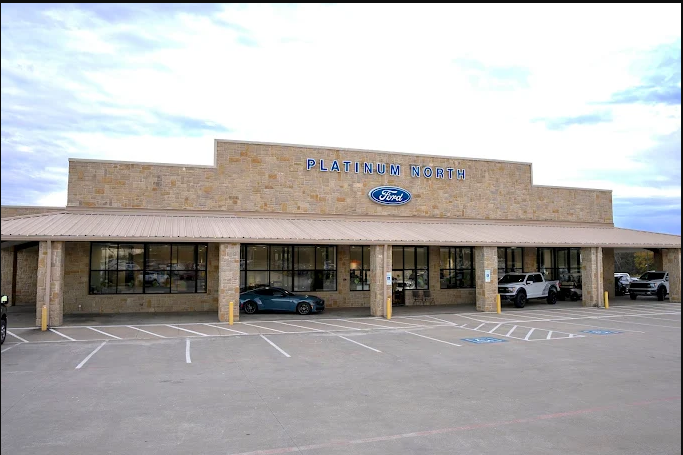 Platinum Ford North Showroom